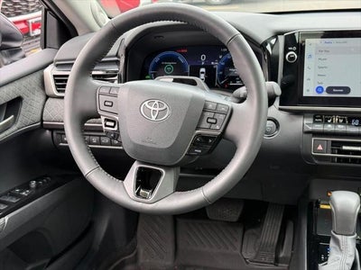2025 Toyota CAMRY XLE