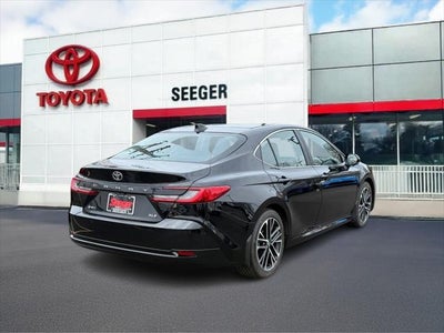 2025 Toyota CAMRY XLE