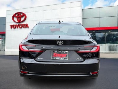 2025 Toyota CAMRY XLE