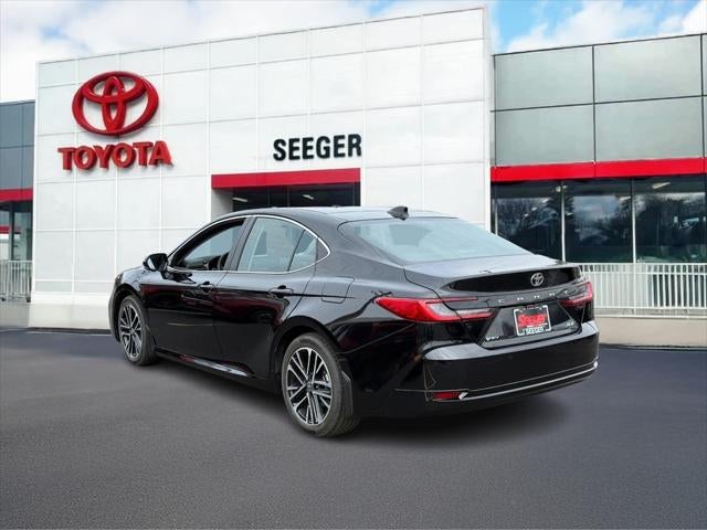 2025 Toyota CAMRY XLE