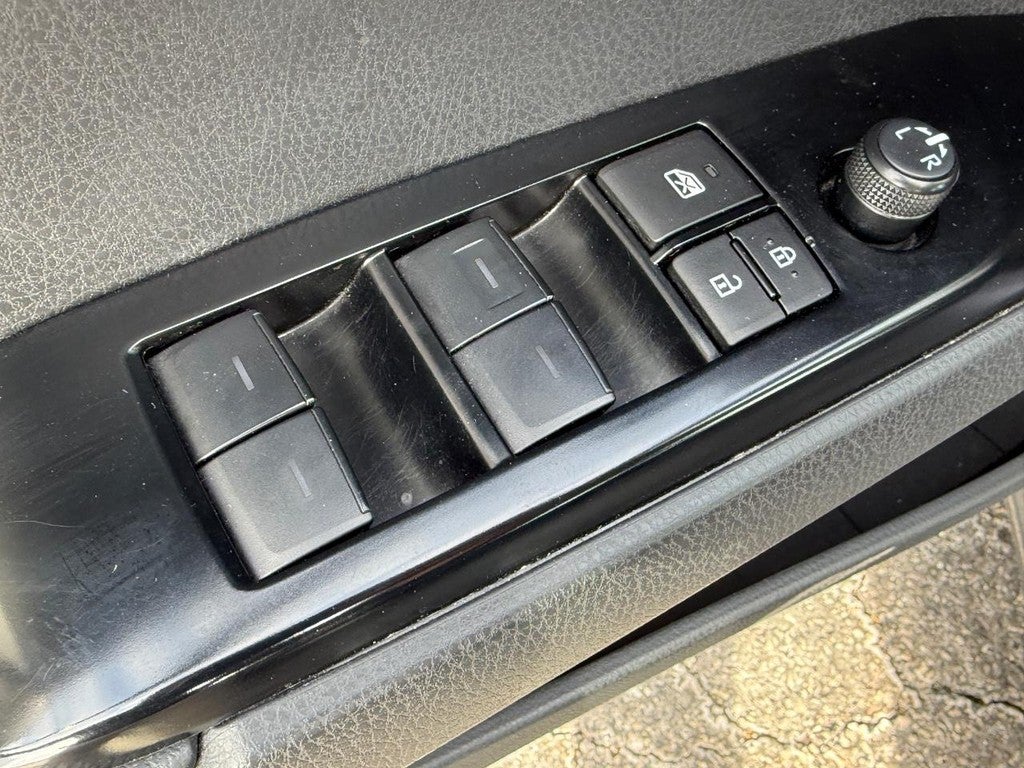 2025 Toyota Camry XLE (Natl)