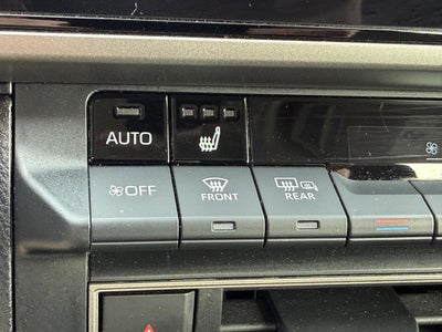 2025 Toyota Camry XLE (Natl)