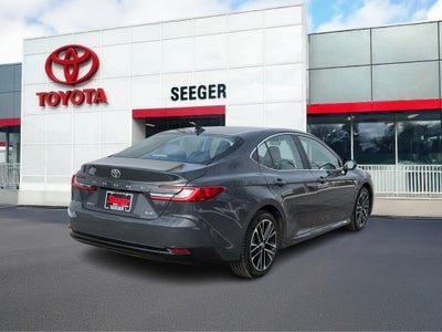 2025 Toyota Camry XLE (Natl)