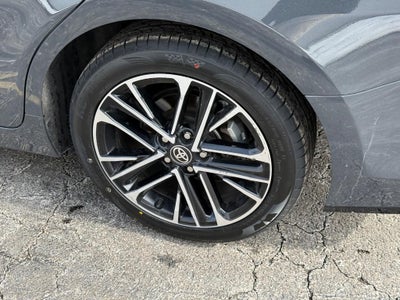 2025 Toyota Camry XLE (Natl)