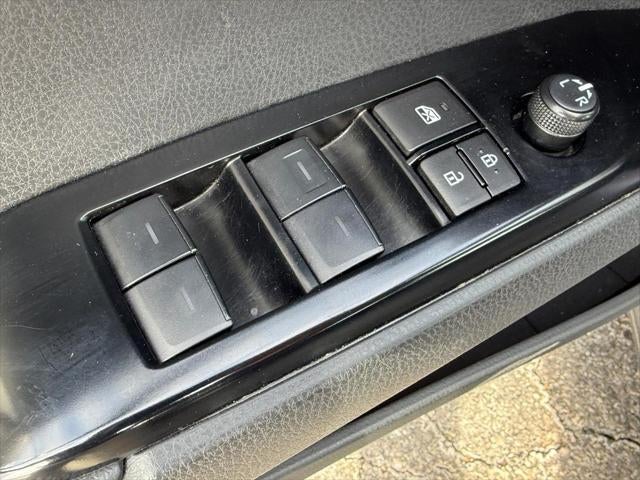 2025 Toyota Camry XLE (Natl)