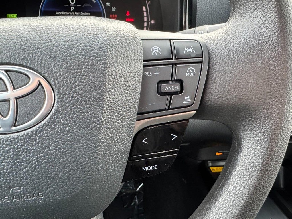 2025 Toyota Camry (Natl)