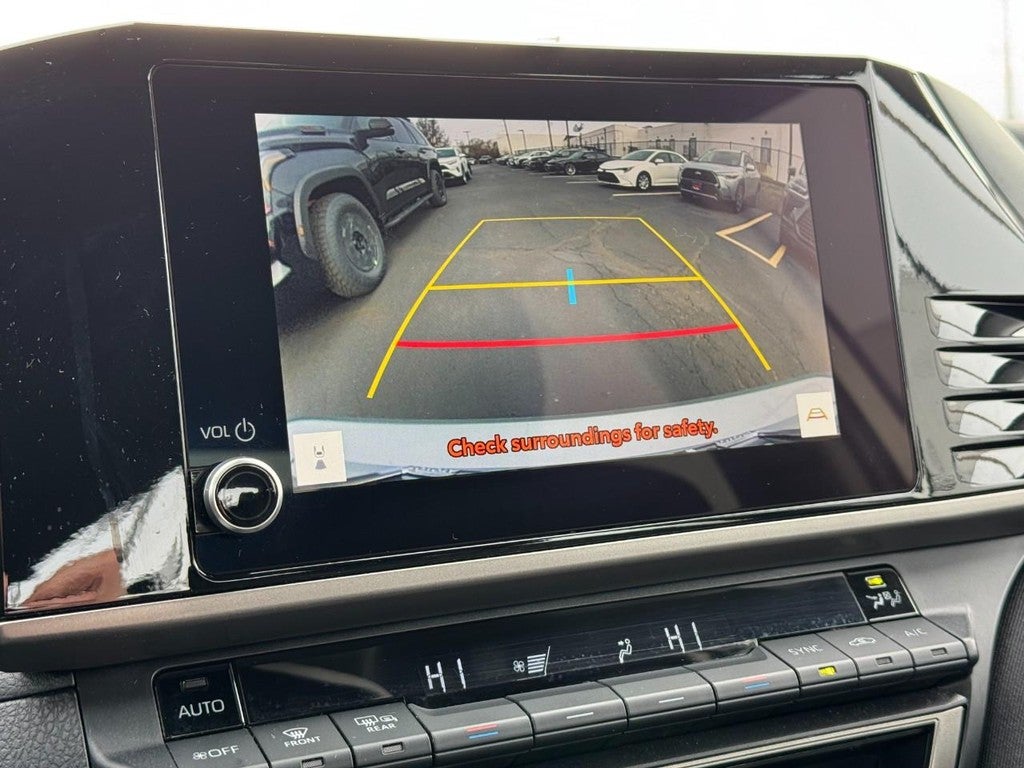 2025 Toyota Camry (Natl)