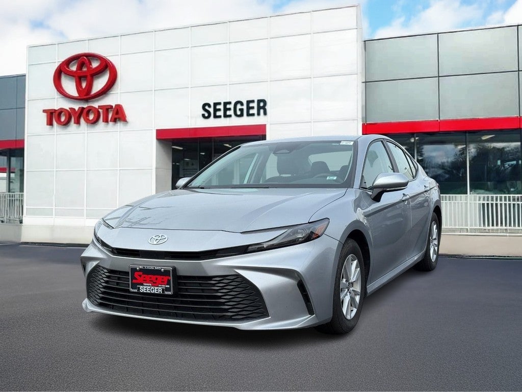 2025 Toyota Camry (Natl)