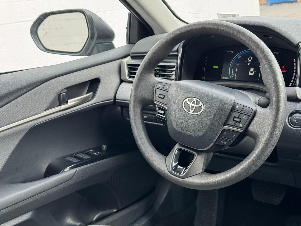 2025 Toyota Camry (Natl)