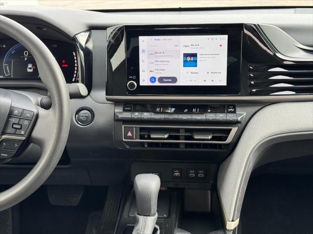 2025 Toyota Camry (Natl)