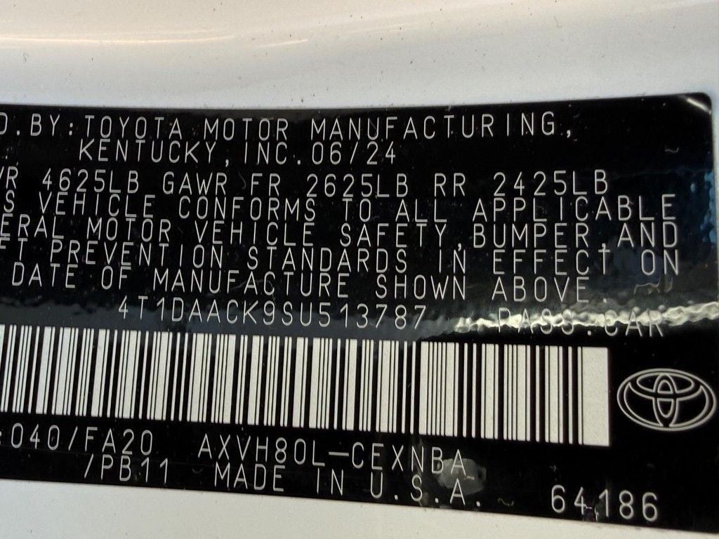 2025 Toyota CAMRY LE