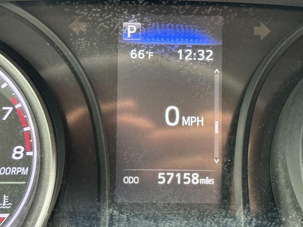 2023 Toyota Camry SE (Natl)