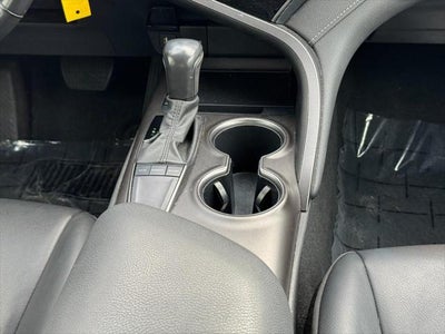 2023 Toyota Camry SE (Natl)