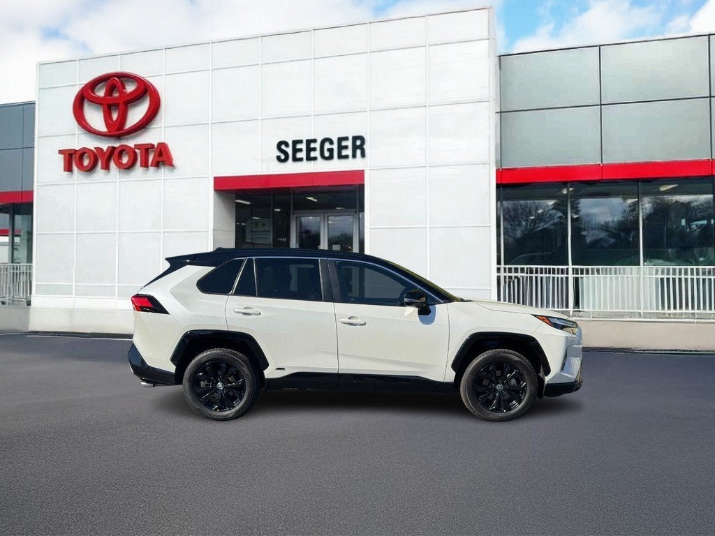 2022 Toyota RAV4 Hybrid XSE