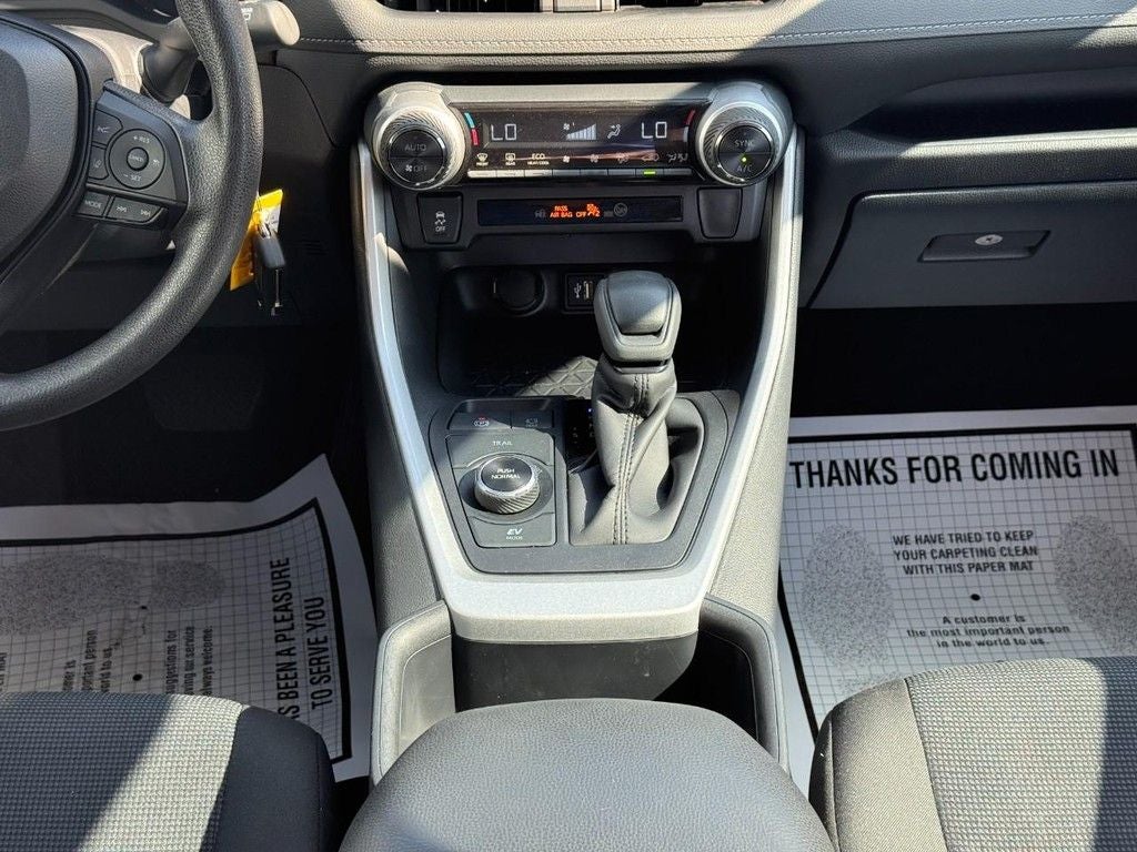 2025 Toyota RAV4 Hybrid LE