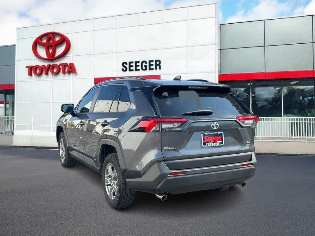 2025 Toyota RAV4 Hybrid LE