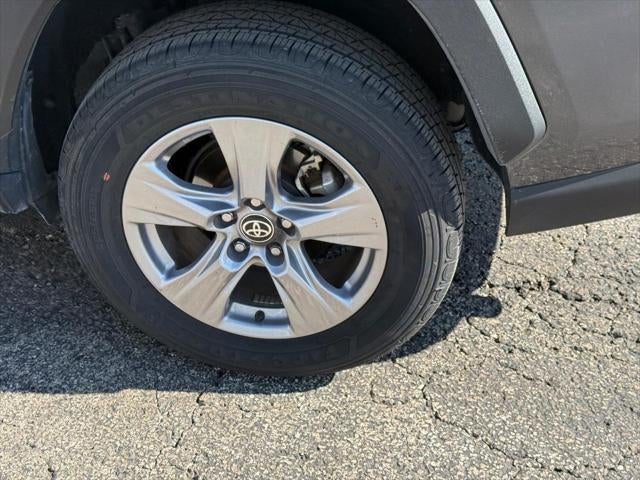 2025 Toyota RAV4 Hybrid LE AWD (Natl)