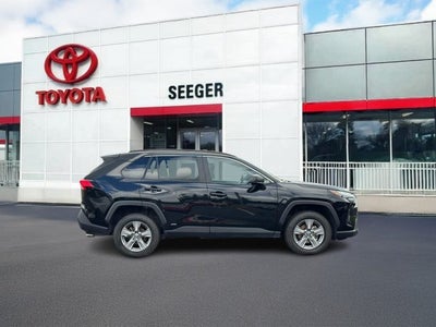 2025 Toyota RAV4 Hybrid LE