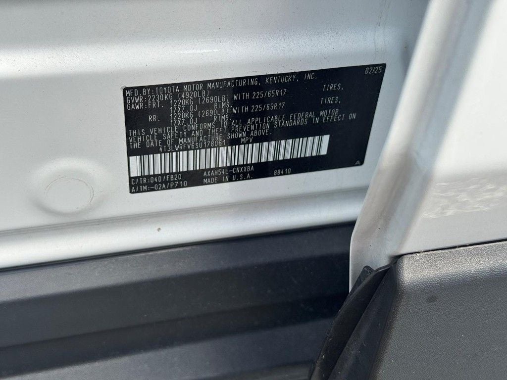 2025 Toyota RAV4 Hybrid LE