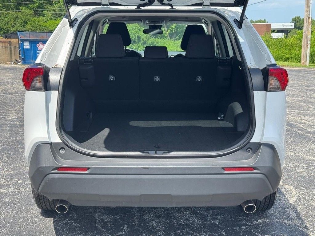 2025 Toyota RAV4 Hybrid LE