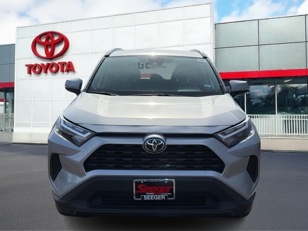 2025 Toyota RAV4 Hybrid XLE AWD (Natl)