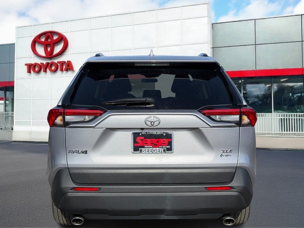 2025 Toyota RAV4 Hybrid XLE AWD (Natl)