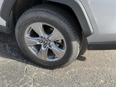 2025 Toyota RAV4 Hybrid XLE AWD (Natl)