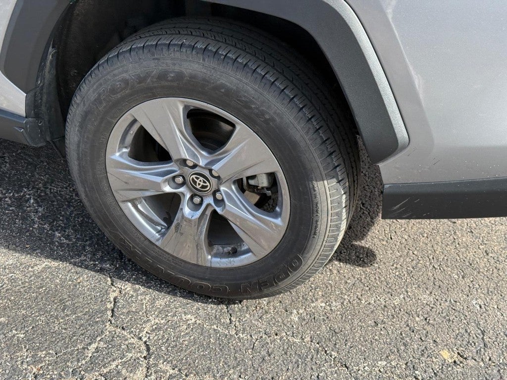 2025 Toyota RAV4 Hybrid XLE AWD (Natl)