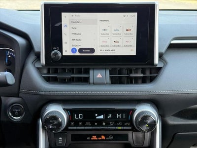 2025 Toyota RAV4 Hybrid XLE AWD (Natl)