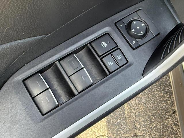 2025 Toyota RAV4 Hybrid XLE AWD (Natl)