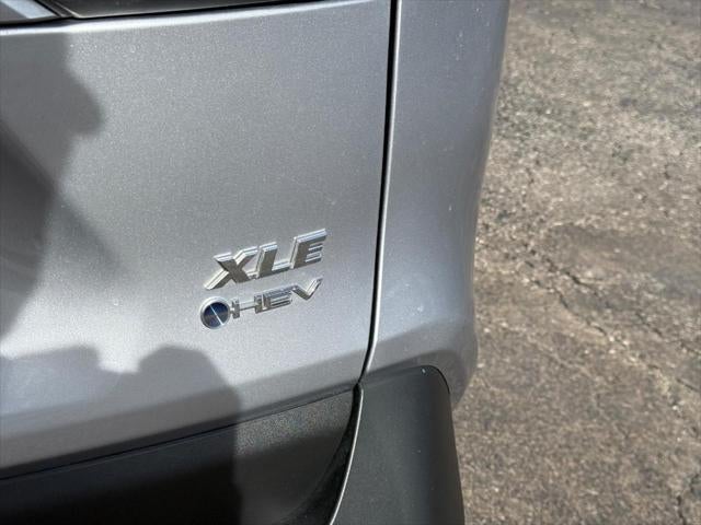 2025 Toyota RAV4 Hybrid XLE AWD (Natl)