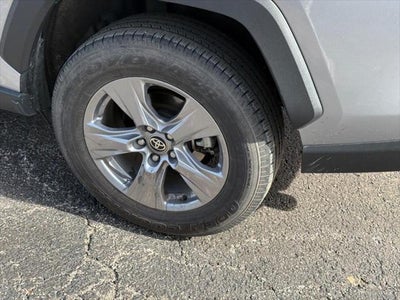 2025 Toyota RAV4 Hybrid XLE AWD (Natl)