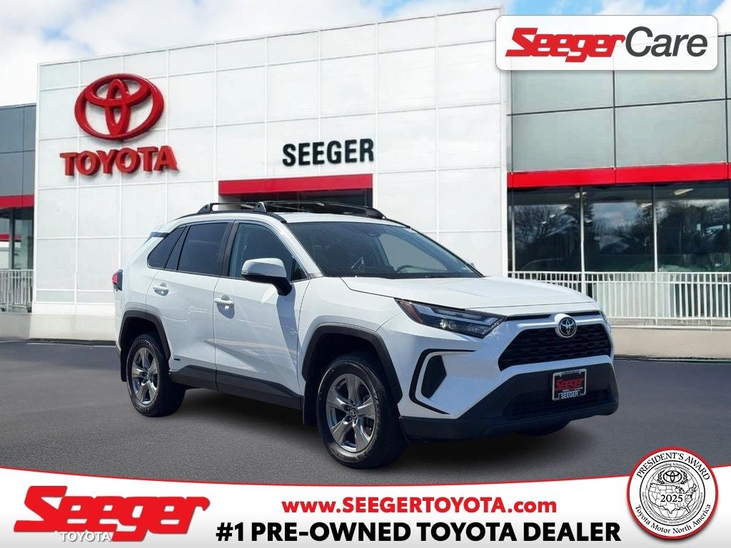 2025 Toyota RAV4 Hybrid XLE