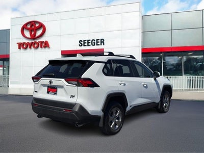 2025 Toyota RAV4 Hybrid XLE