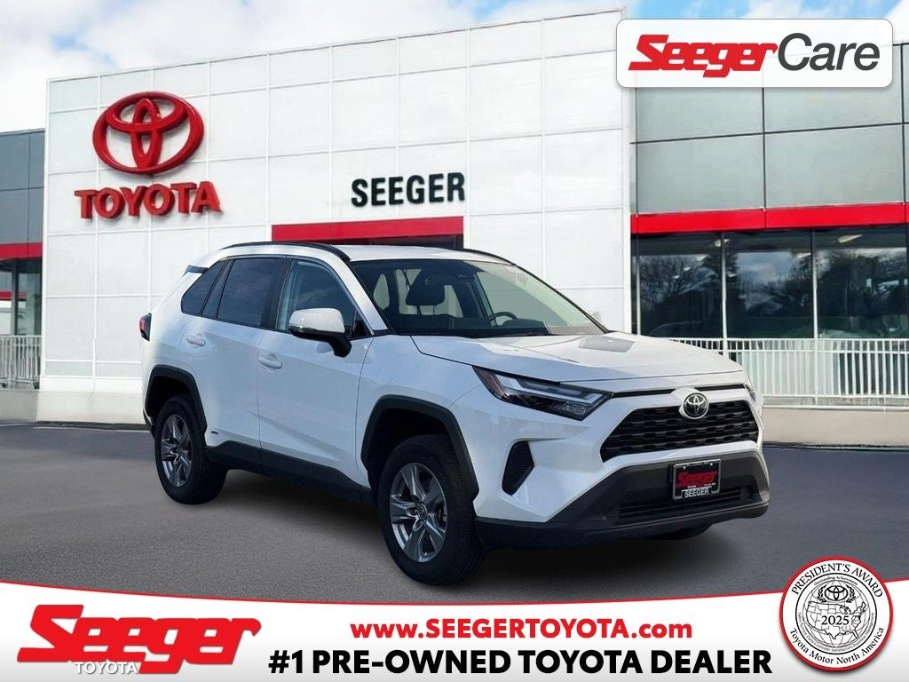 2025 Toyota RAV4 Hybrid XLE