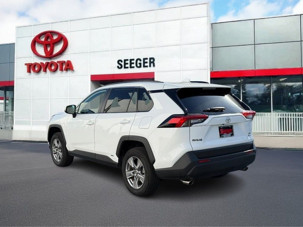 2025 Toyota RAV4 Hybrid XLE
