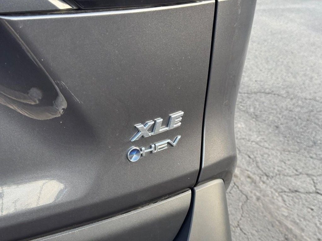 2025 Toyota RAV4 HYBRID XLE