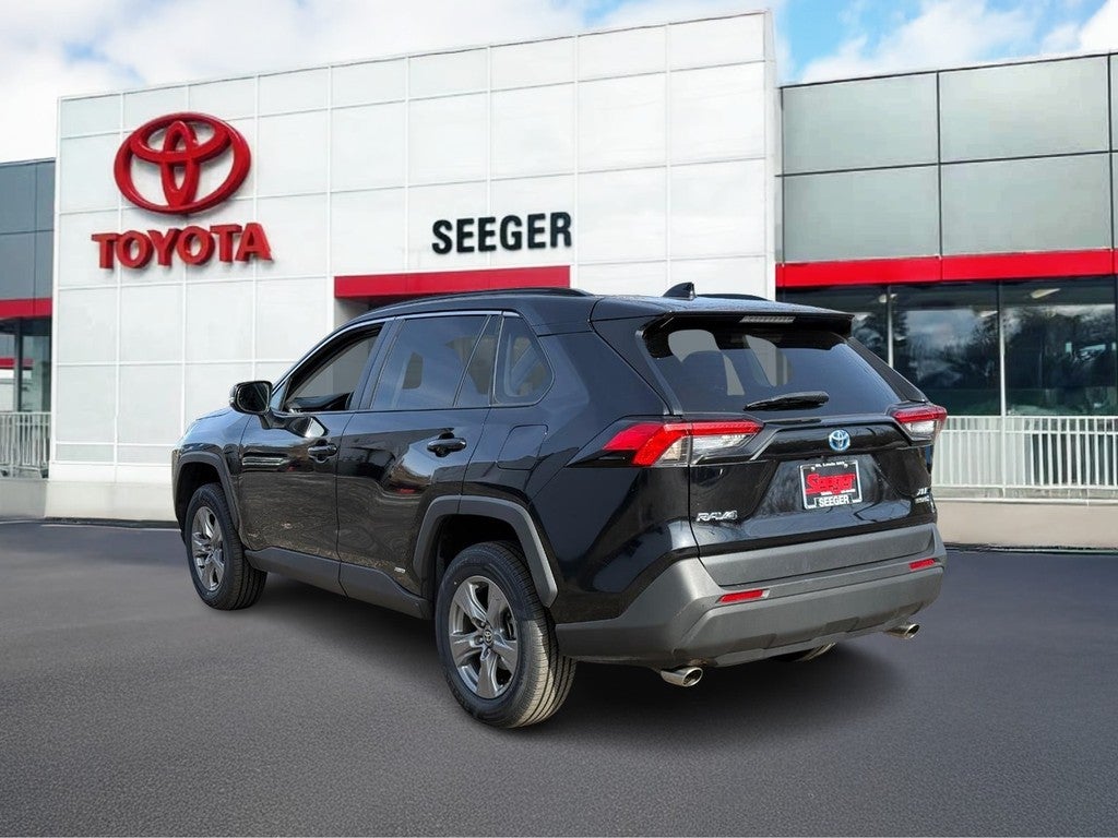 2024 Toyota RAV4 Hybrid XLE AWD (Natl)