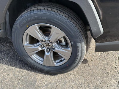 2024 Toyota RAV4 Hybrid XLE AWD (Natl)