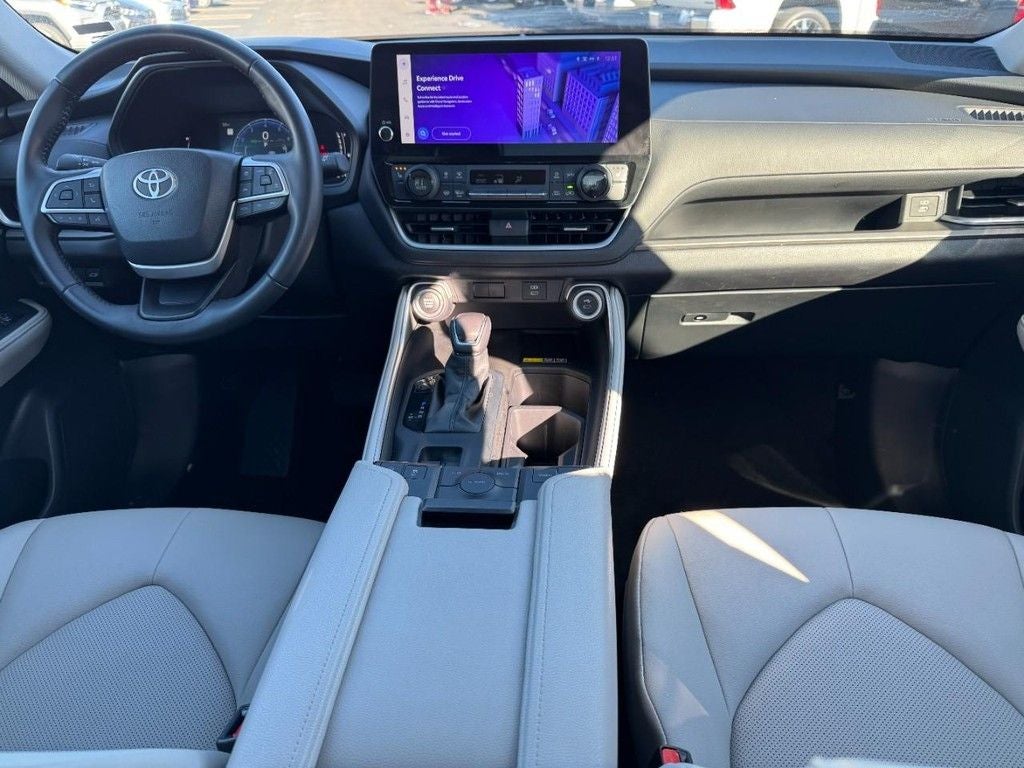2025 Toyota GRAND HIGHLANDER LE