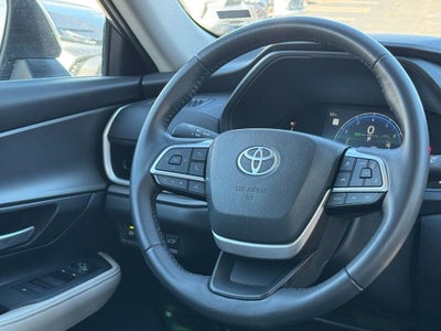 2025 Toyota GRAND HIGHLANDER LE