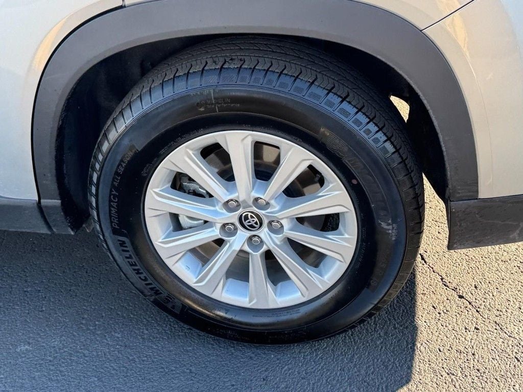 2025 Toyota GRAND HIGHLANDER LE