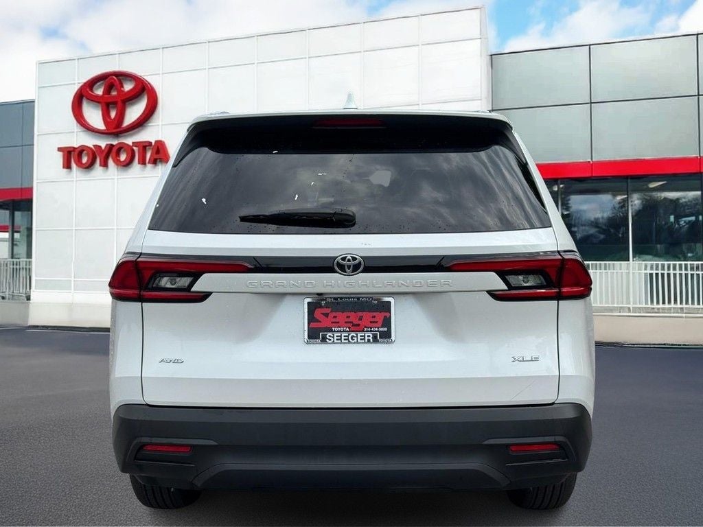 2025 Toyota Grand Highlander XLE