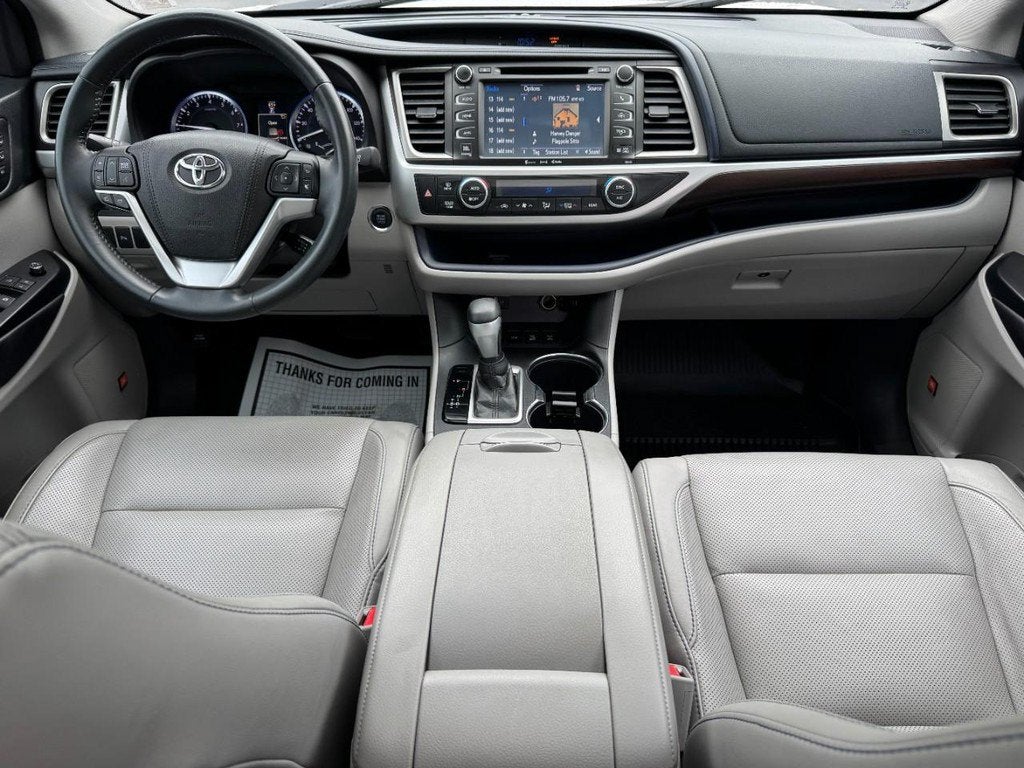 2016 Toyota Highlander Base