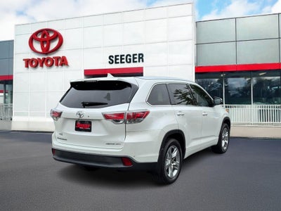 2016 Toyota Highlander Base