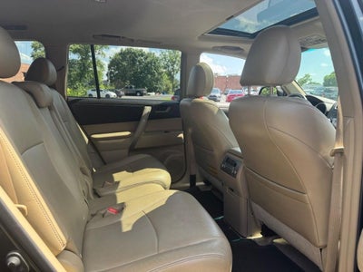 2010 Toyota Highlander SE