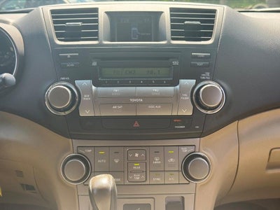 2010 Toyota Highlander SE