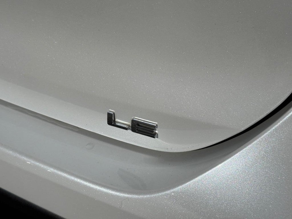 2023 Toyota Highlander LE FWD (Natl)