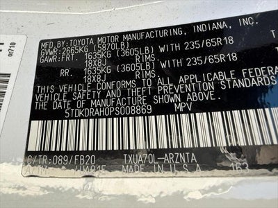 2023 Toyota Highlander LE FWD (Natl)