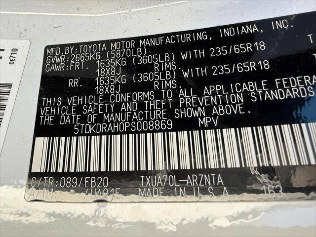 2023 Toyota Highlander LE FWD (Natl)